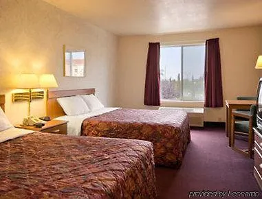 Days Inn By Wyndham Lathrop 3*,  USA
